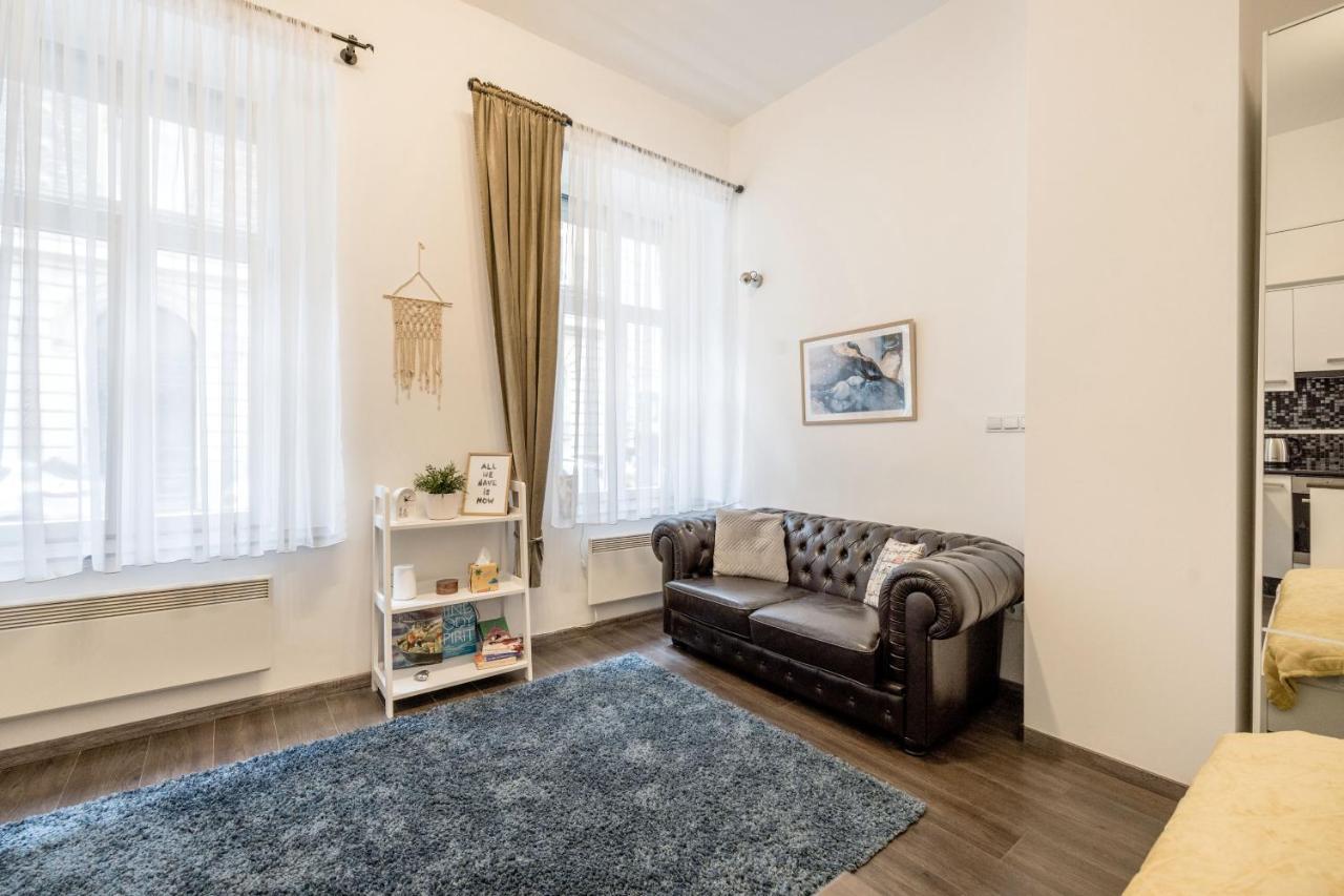 Stylish Downtown Studio Budapest Exterior photo